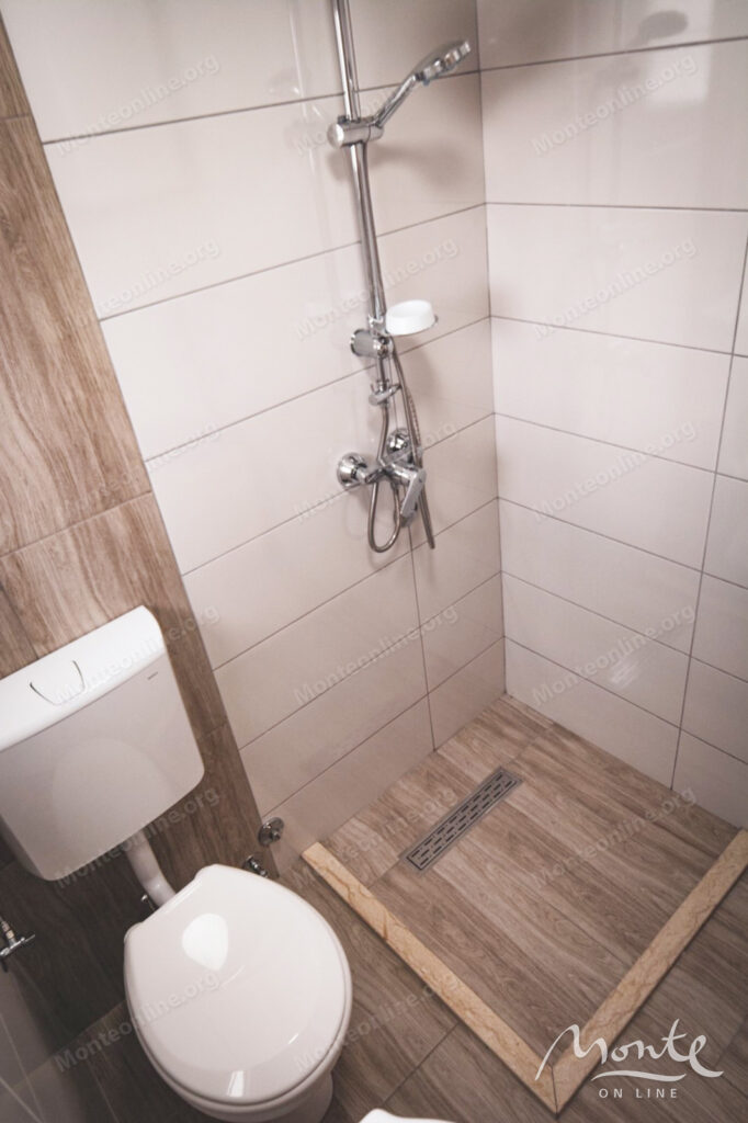 uyutnyj dom v zelyonoj zone ryadom s czentrom zhablyaka 26