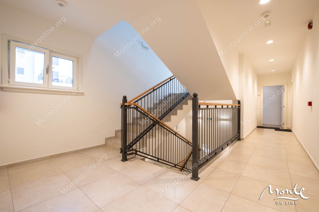 elegantnaya kvartira s 1 spalnej v samom serdcze lustica bay centrale 24