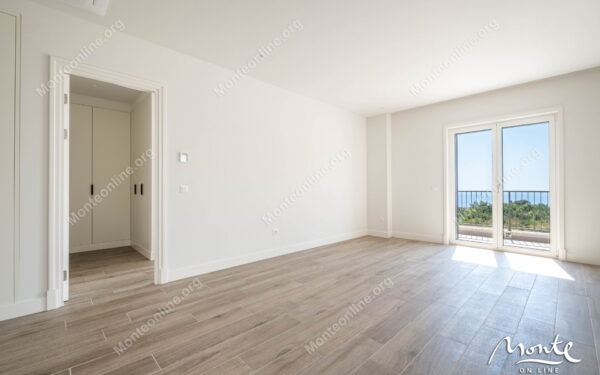 elegantnaya kvartira s 2 spalnyami i vidom na more v lustica bay centrale 04