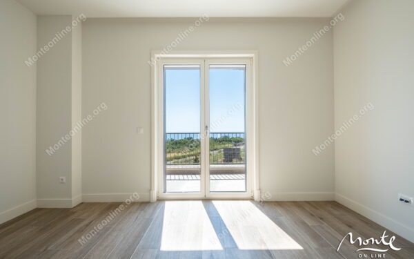 elegantnaya kvartira s 2 spalnyami i vidom na more v lustica bay centrale 07