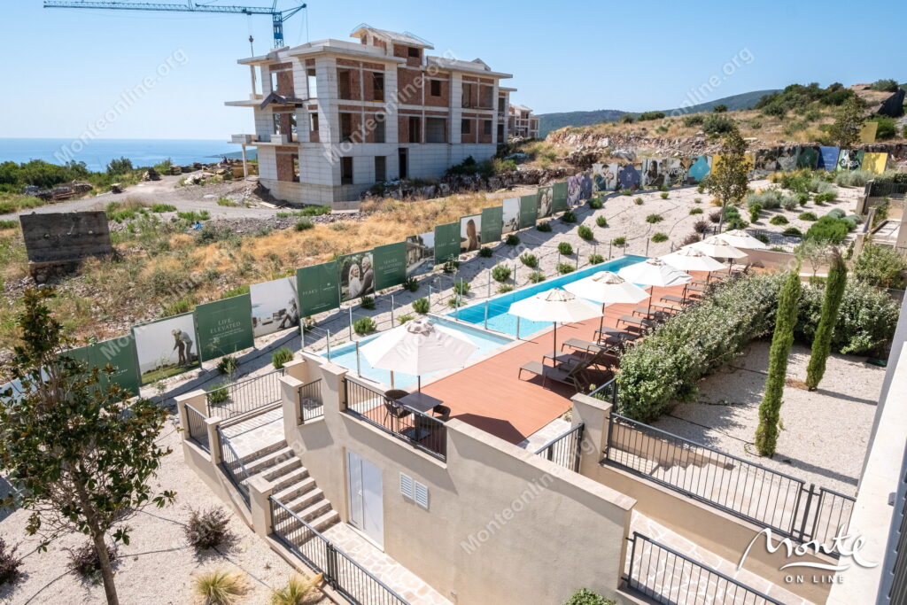 elegantnaya kvartira s 2 spalnyami i vidom na more v lustica bay centrale 20