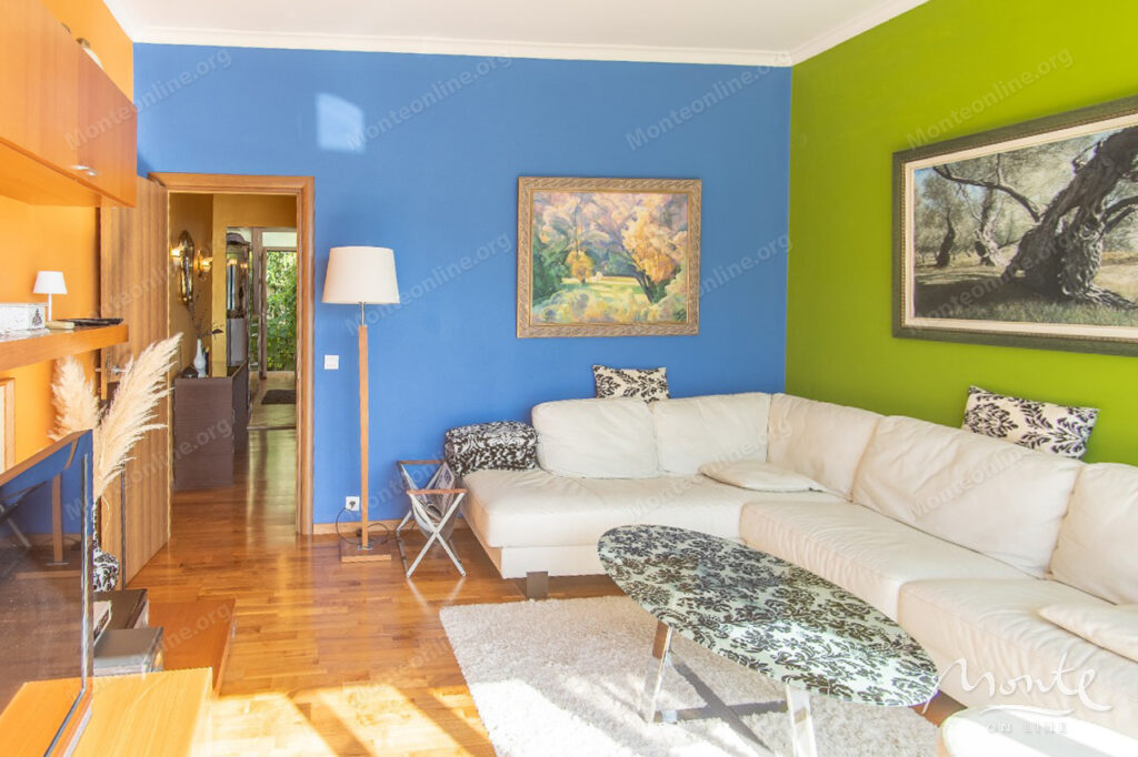 kvartira s 2 spalnyami v 20 metrah ot morya s panoramnym vidom dzhenovichi 04