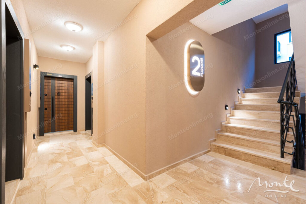 novye kvartiry v sovremennom zhilom komplekse s bassejnom v budve 23