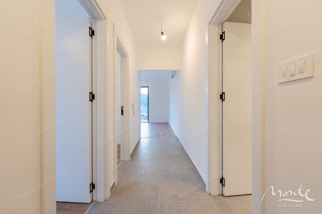 novye kvartiry v sovremennom zhilom komplekse s bassejnom v budve 25