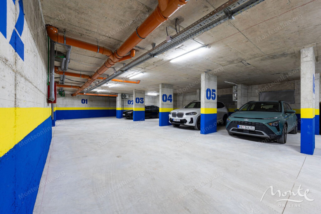 novye kvartiry v sovremennom zhilom komplekse s bassejnom v budve 30