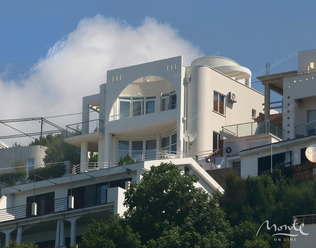 Prostrana kuća na tri nivoa sa bazenom i pogledom na more u Ulczynu 18