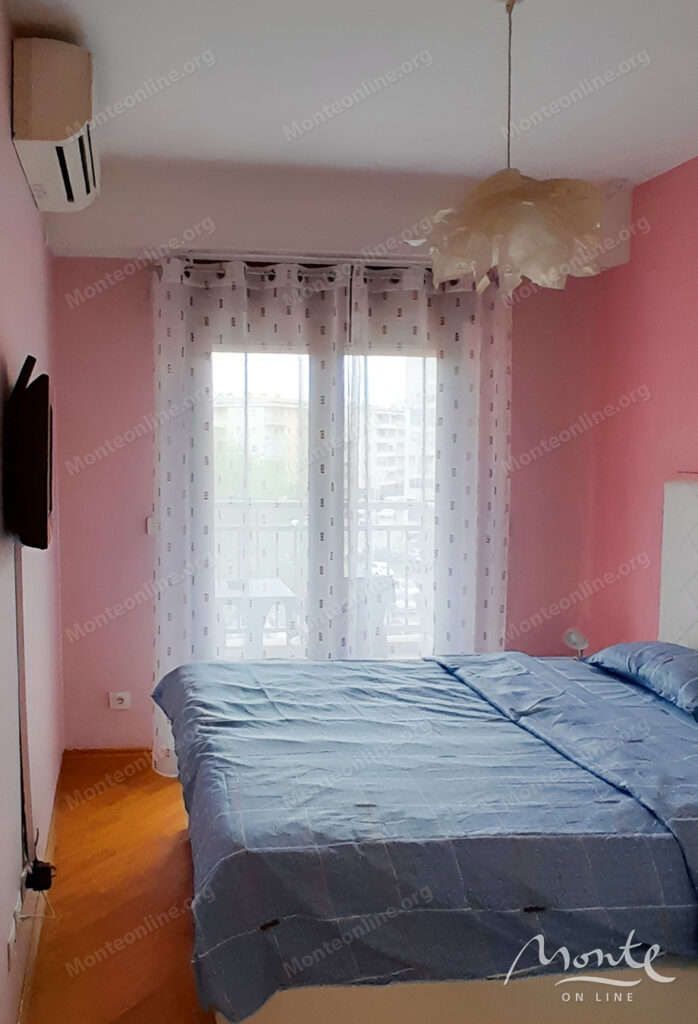 sovremennaya kvartira s 1 spalnej v city kvart podgoricza 04