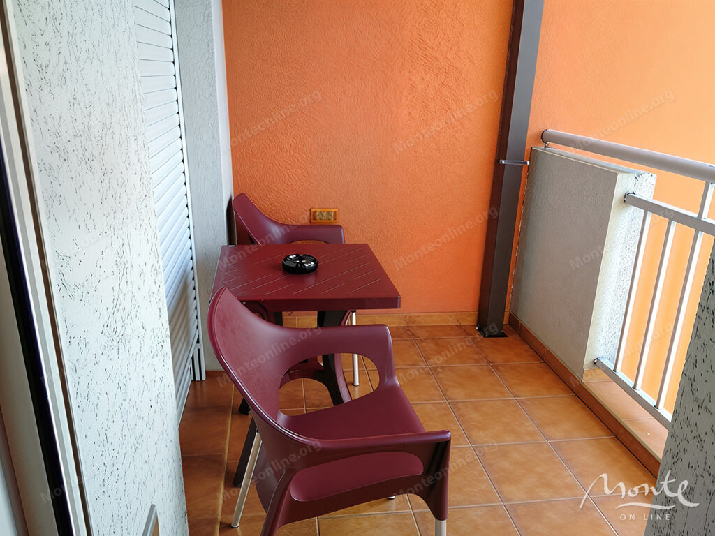 sovremennaya kvartira s 1 spalnej v city kvart podgoricza 07