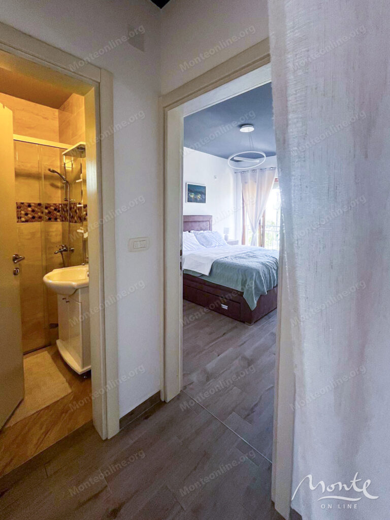 sovremennaya kvartira s 1 spalnej v zhilom komplekse s bassejnom v petrovacz 10