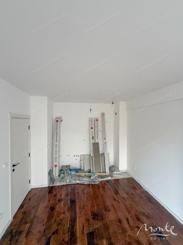 sovremennaya kvartira s 2 spalnyami i parkovkoj v novom zhilom komplekse podgoricza 05