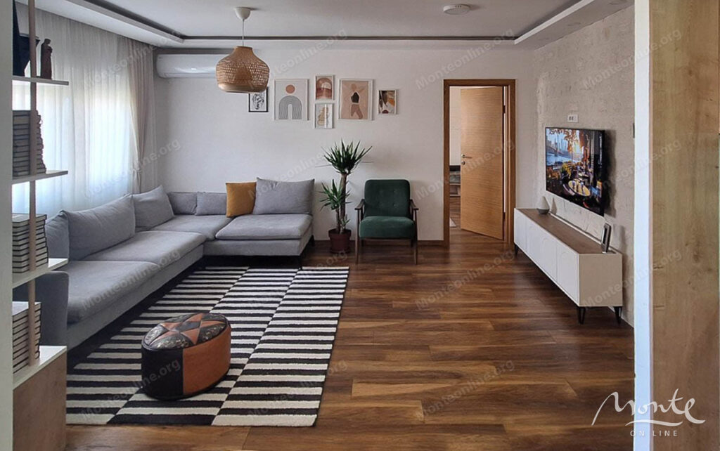 svetlaya kvartira dlya semi s 3 spalnyami v czentre podgoriczy 03