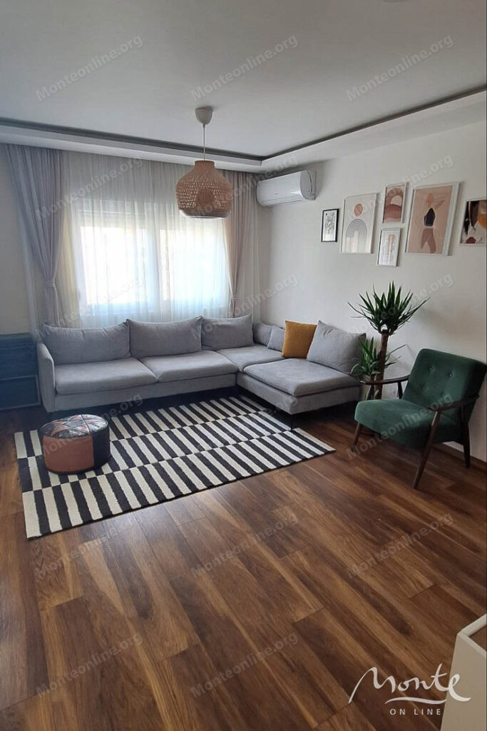 svetlaya kvartira dlya semi s 3 spalnyami v czentre podgoriczy 04