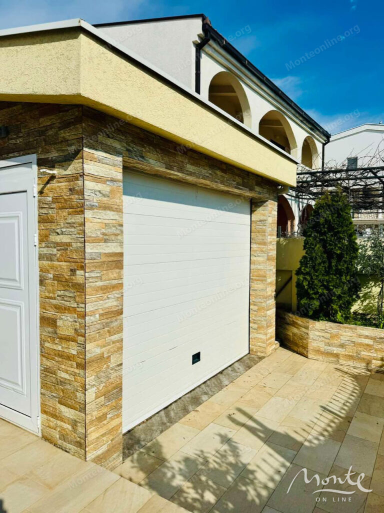 unikalnyj dom s bassejnom i vidom na more v zhivopisnoj dubrave 03