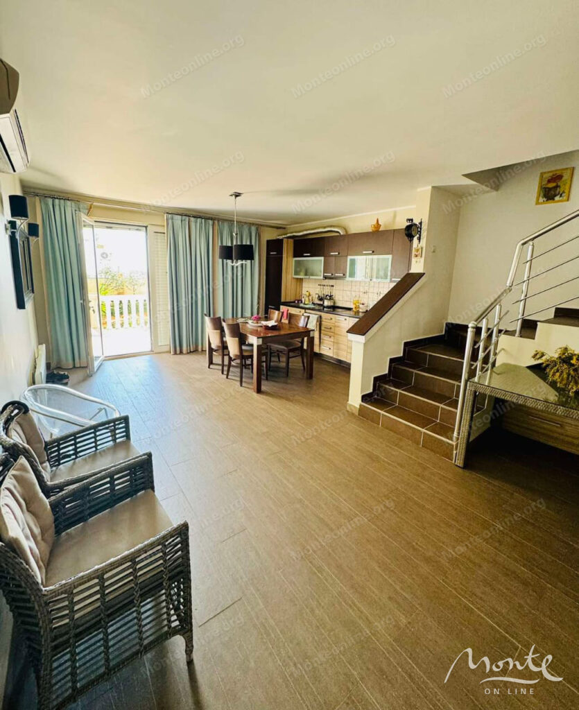 unikalnyj dom s bassejnom i vidom na more v zhivopisnoj dubrave 28