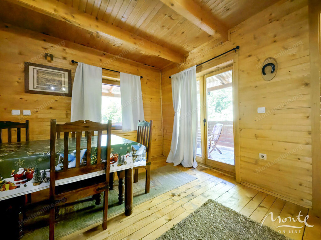 unikalnyj kompleks iz dvuh domov s garazhom i zonoj otdyha u reki kolashin 12