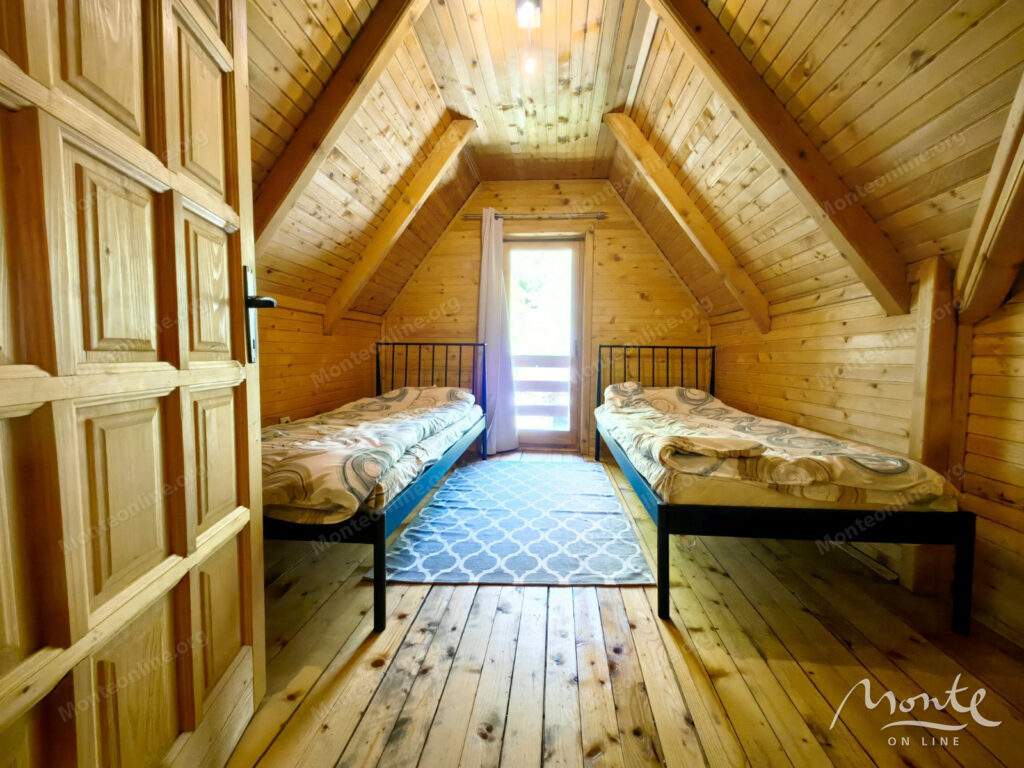 unikalnyj kompleks iz dvuh domov s garazhom i zonoj otdyha u reki kolashin 19