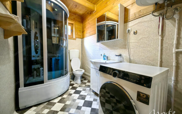 unikalnyj kompleks iz dvuh domov s garazhom i zonoj otdyha u reki kolashin 34