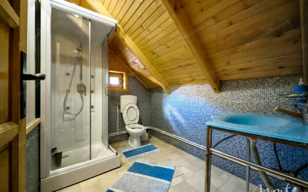 unikalnyj kompleks iz dvuh domov s garazhom i zonoj otdyha u reki kolashin 35