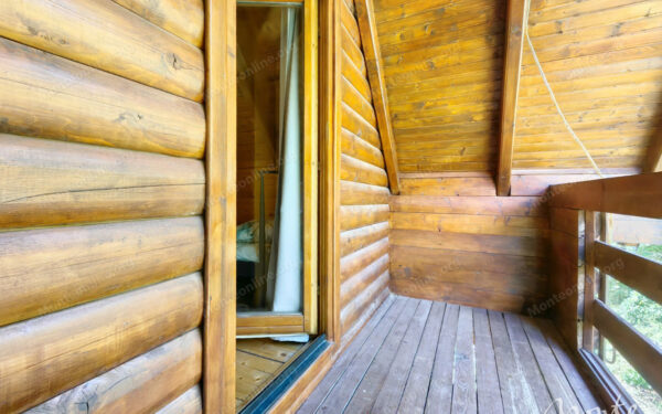 unikalnyj kompleks iz dvuh domov s garazhom i zonoj otdyha u reki kolashin 38