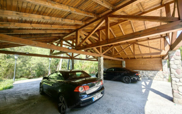 unikalnyj kompleks iz dvuh domov s garazhom i zonoj otdyha u reki kolashin 48