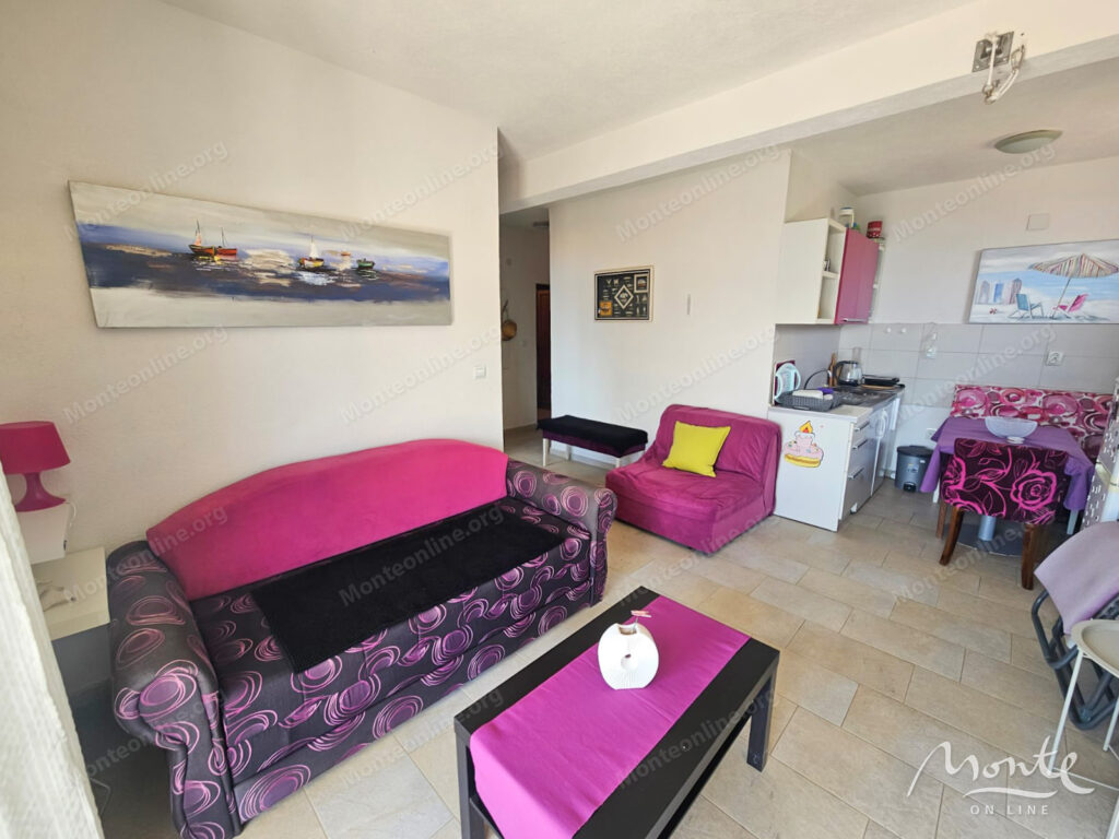 uyutnaya kvartira s 1 spalnej v 40 metrah ot morya v dzhenovichi herczeg novi 03