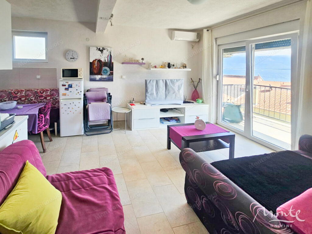 uyutnaya kvartira s 1 spalnej v 40 metrah ot morya v dzhenovichi herczeg novi 04