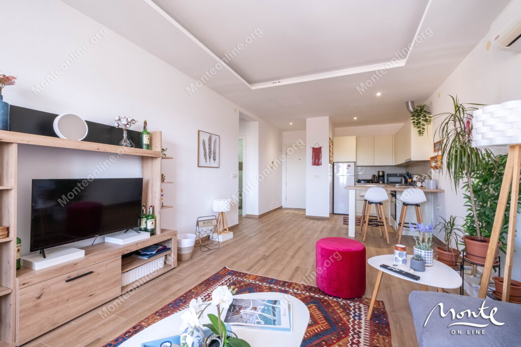 uyutnaya kvartira s 1 spalnej v czentre tivata 05