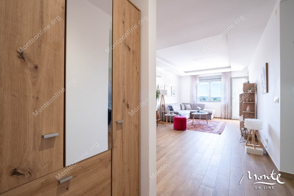 uyutnaya kvartira s 1 spalnej v czentre tivata 13