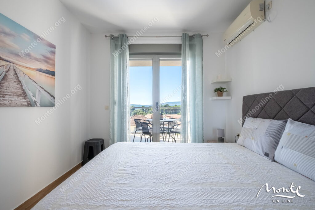 uyutnaya kvartira s 1 spalnej v czentre tivata 17