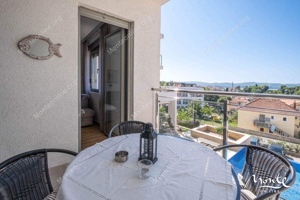 uyutnaya kvartira s 1 spalnej v czentre tivata 20