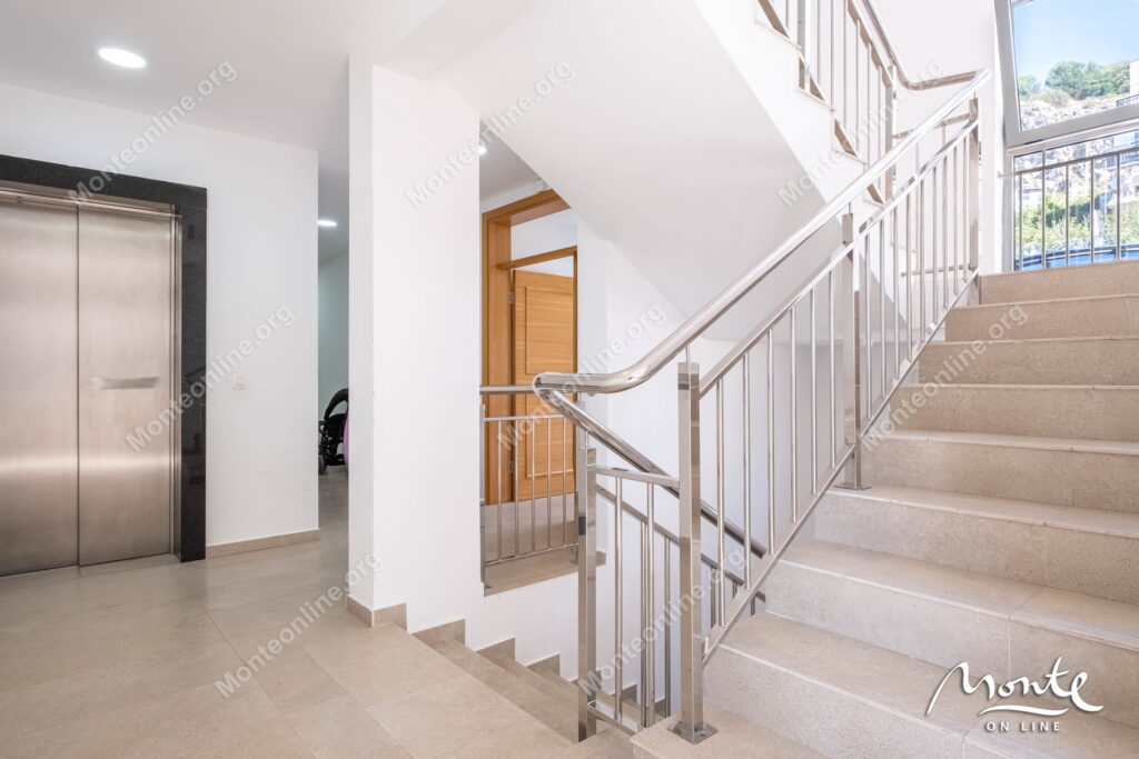 uyutnaya kvartira s 1 spalnej v czentre tivata 25