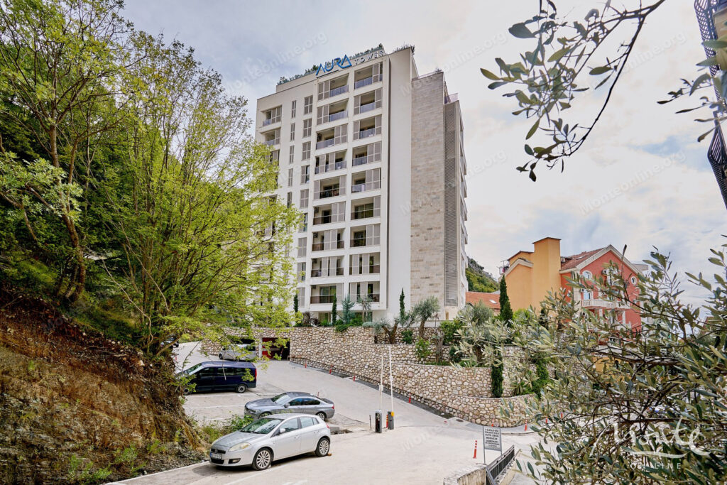 uyutnaya kvartira s 2 spalnyami i panoramnym vidom na more v rafailovichi 32