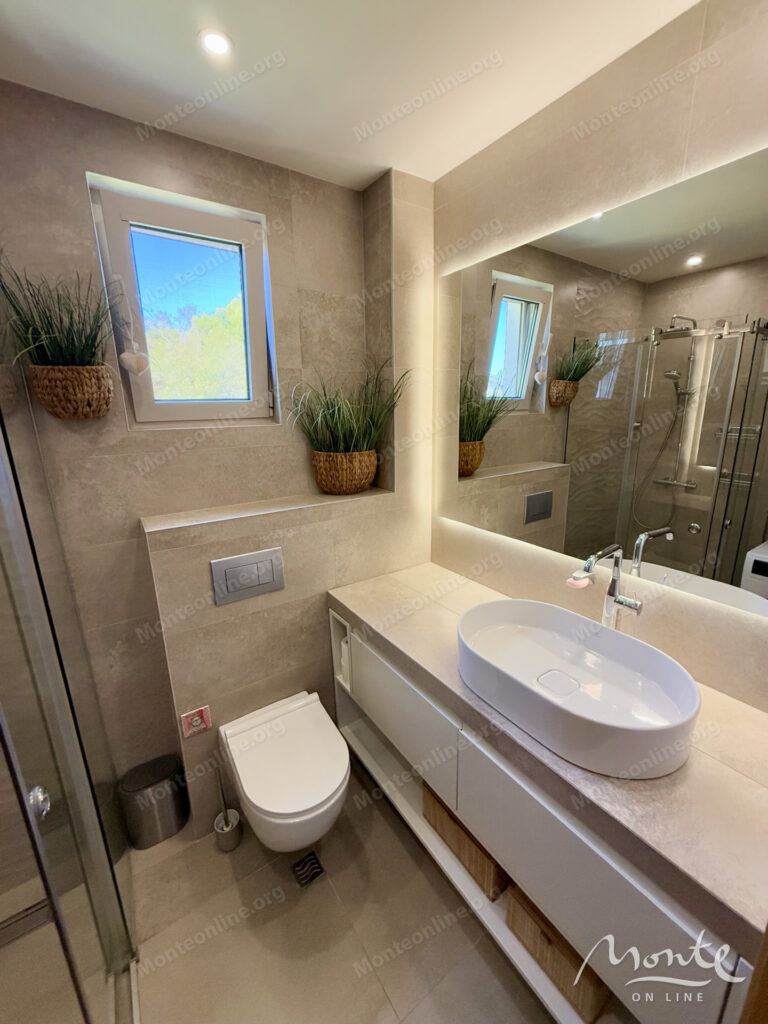 uyutnaya kvartira s 2 spalnyami v bechichi s prekrasnym vidom na more 10