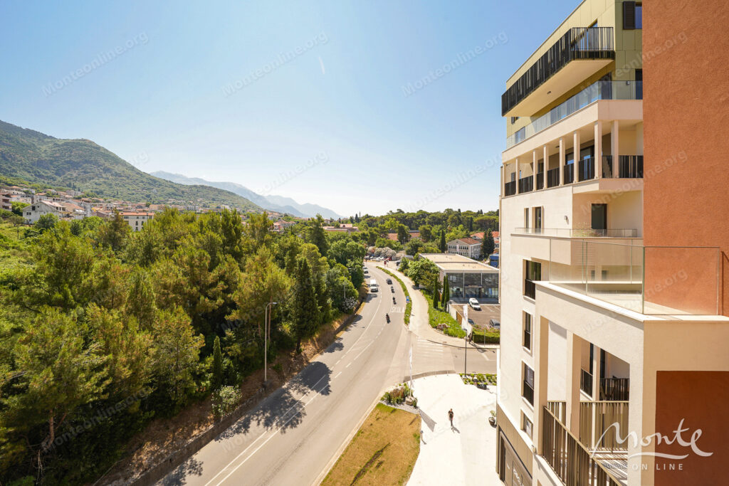 apartamenty s 2 spalnyami v 5 zvyozdochnom otele siro porto montenegro 10