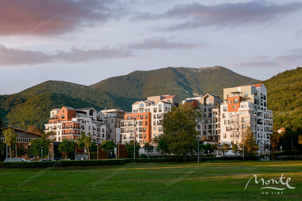 apartamenty s 2 spalnyami v 5 zvyozdochnom otele siro porto montenegro 20