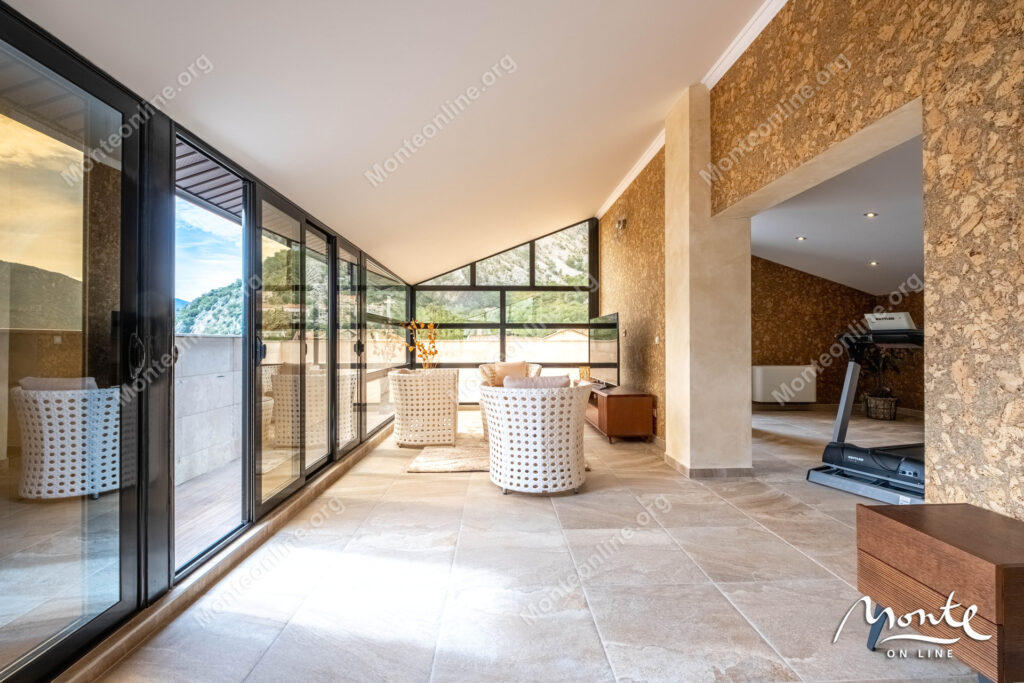 Dom Ivetta Orahovac 056