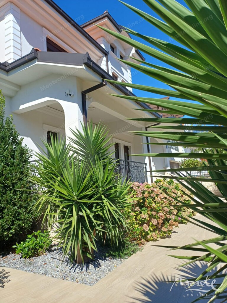 roskoshnaya villa s bassejnom v radovichah lushticza 10