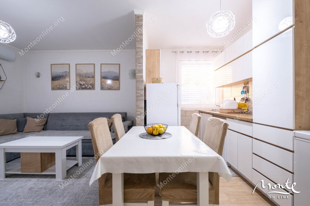 Apartament 2sp Dobrota 11