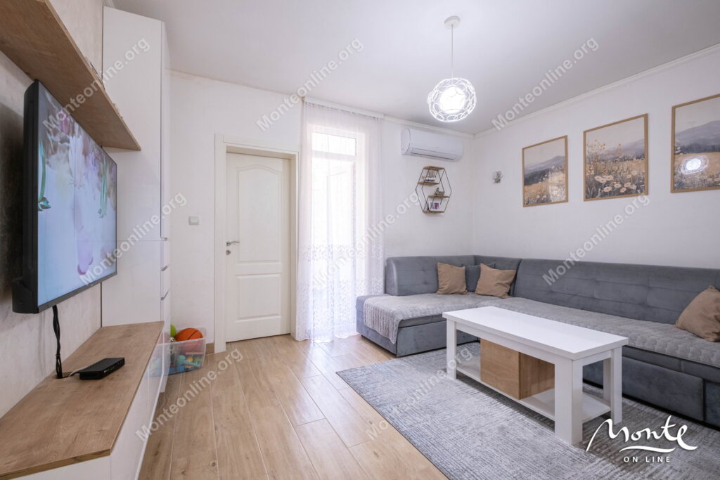 Apartament 2sp Dobrota 14