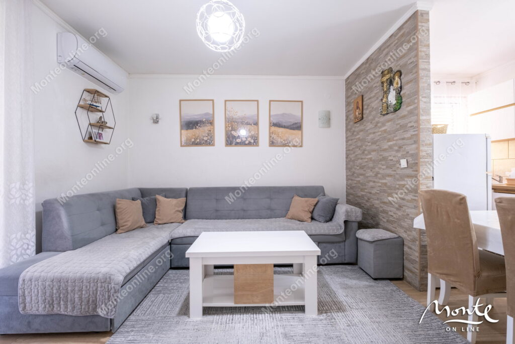 Apartament 2sp Dobrota 15