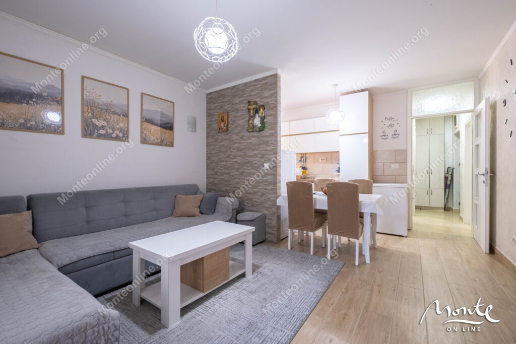 Apartament 2sp Dobrota 16