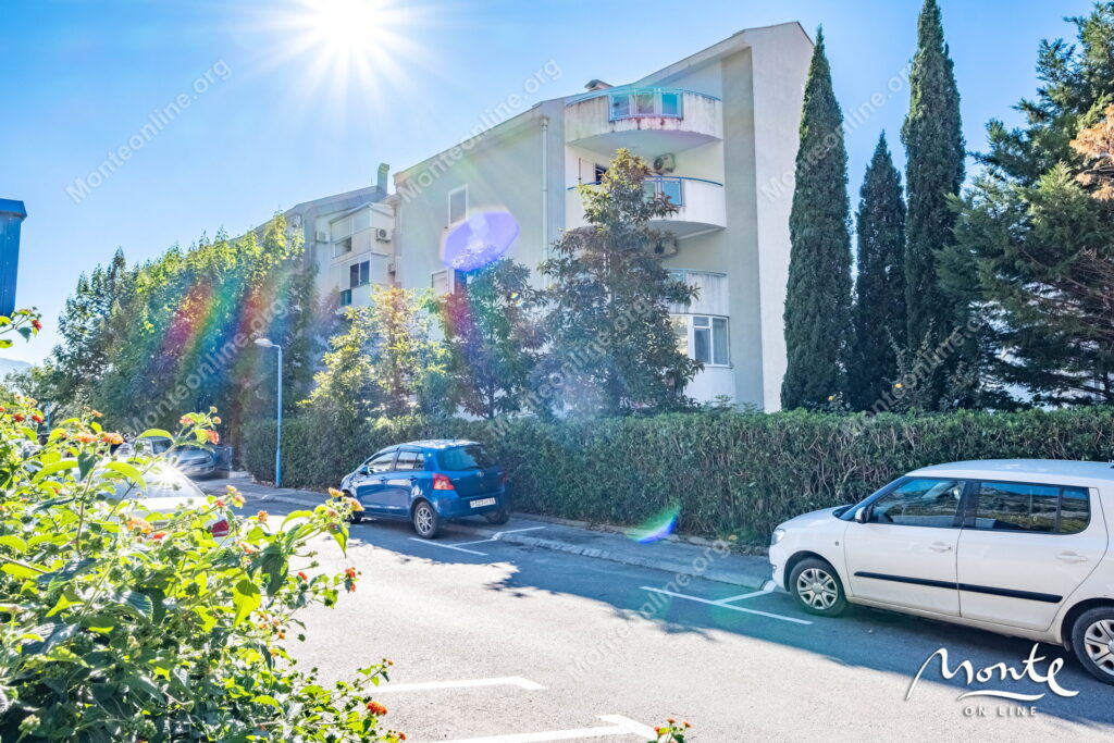 Apartament 2sp Dobrota 36