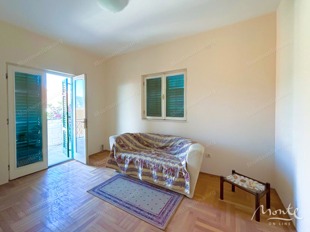 bolshoj uyutnyj dom s vidom na more v herczeg novi 14