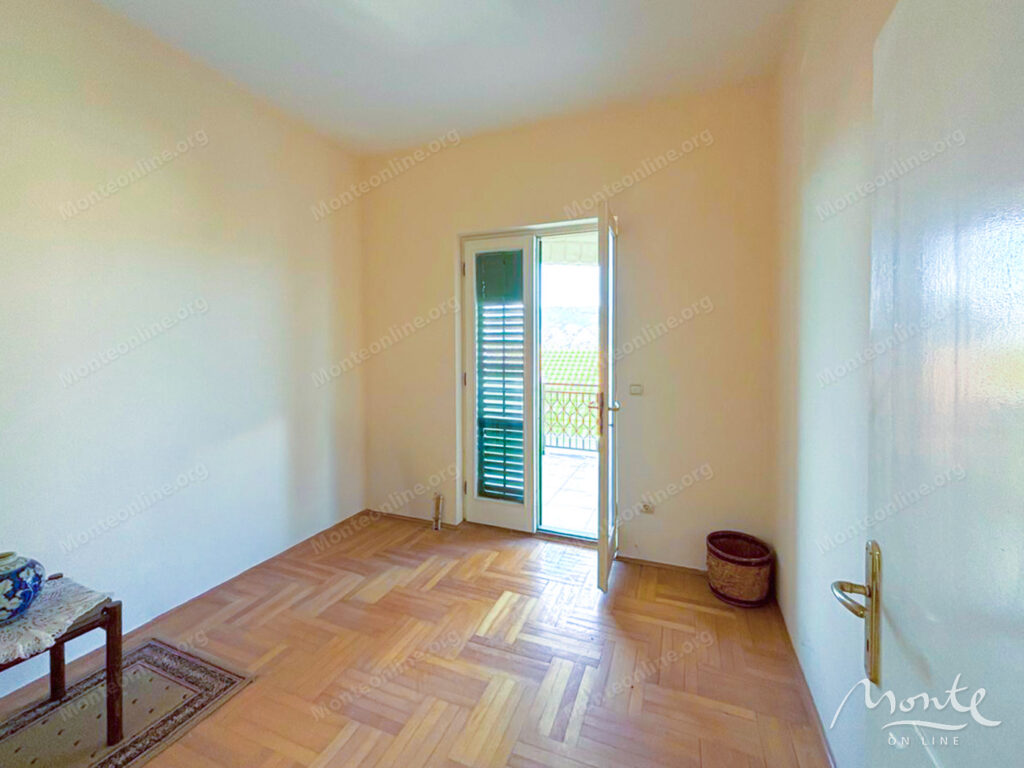 bolshoj uyutnyj dom s vidom na more v herczeg novi 15