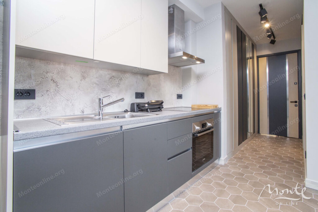 dve kvartiry s 1 spalnej v sovremennom zhilom dome s liftom v tivate 08