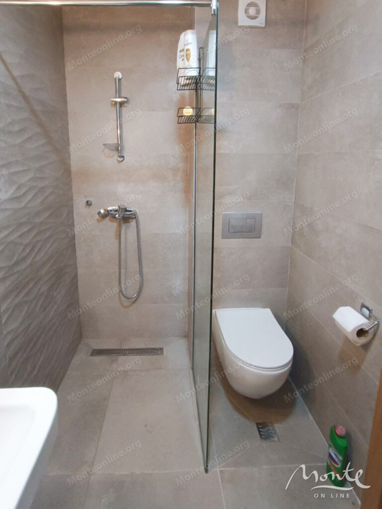 kvartira s 1 spalnej v novom dome nedaleko ot morya v bechichi 06