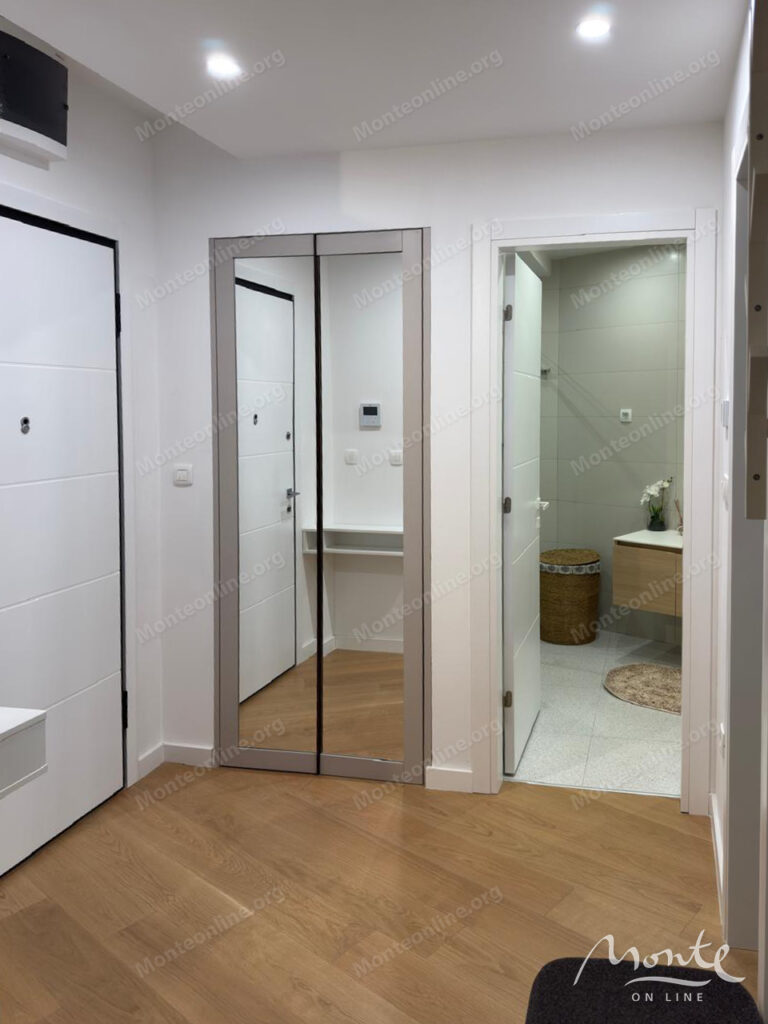 kvartira s 1 spalnej v novom zhilom komplekse s bassejnom bechichi 09