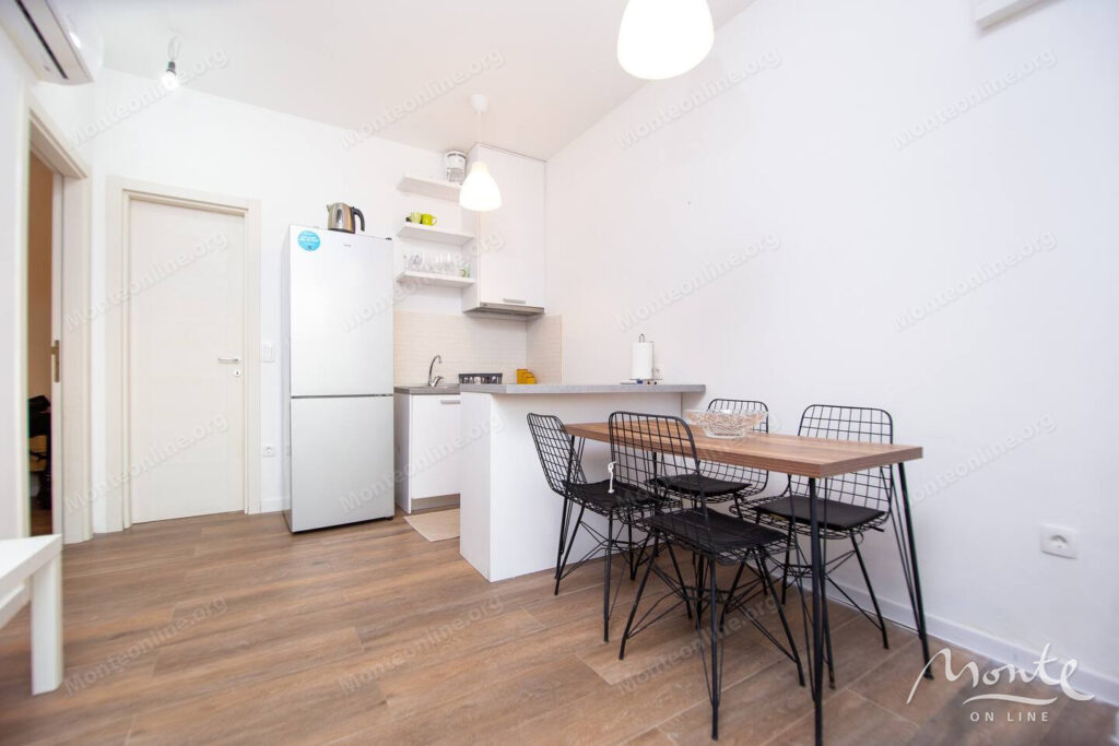 kvartira s 1 spalnej v tivate u porta s potenczialom pereplanirovki 10