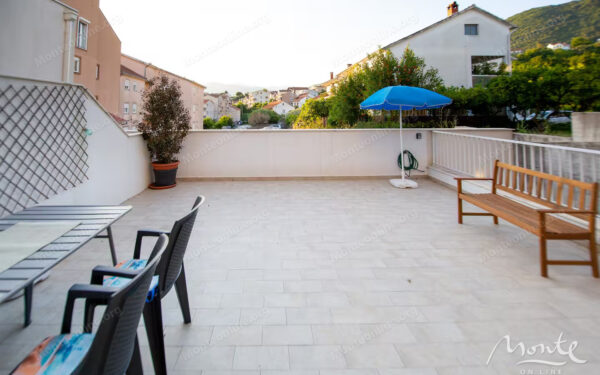 kvartira s 1 spalnej v tivate u porta s potenczialom pereplanirovki 15