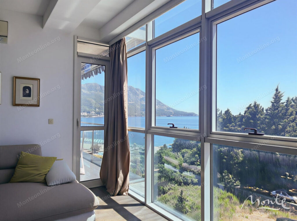 kvartira s 2 spalnyami na pervoj linii s vidom na more v bechichi 06